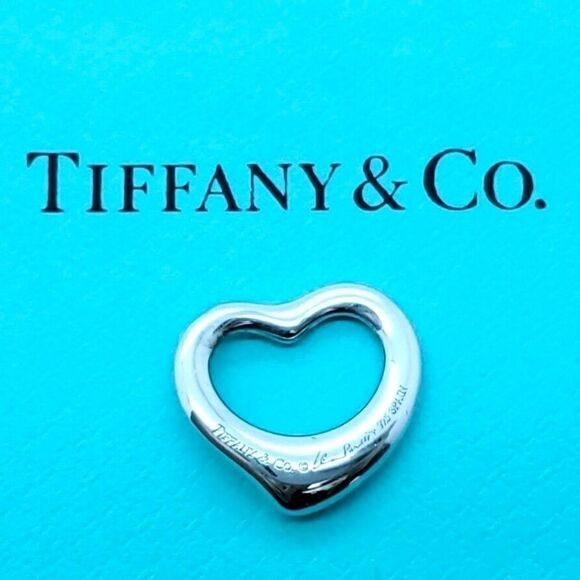 TIFFANY & CO. Open Heart Pendant 16mm. - Picture 2 of 6